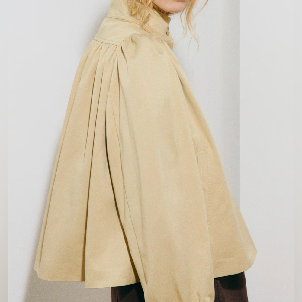 H&M PUFF-SLEEVED TWILL JACKET.  Still in stores at full price.  Worn once. - Picture 2 of 5
